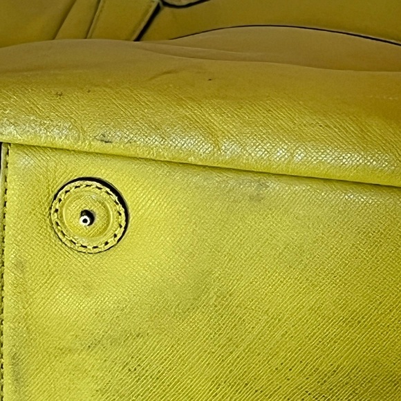 COACH-Vibrant‎ Yellow Tote Bag-Fair Condition -PLEASE READ DESCRIPTION - Picture 14 of 16